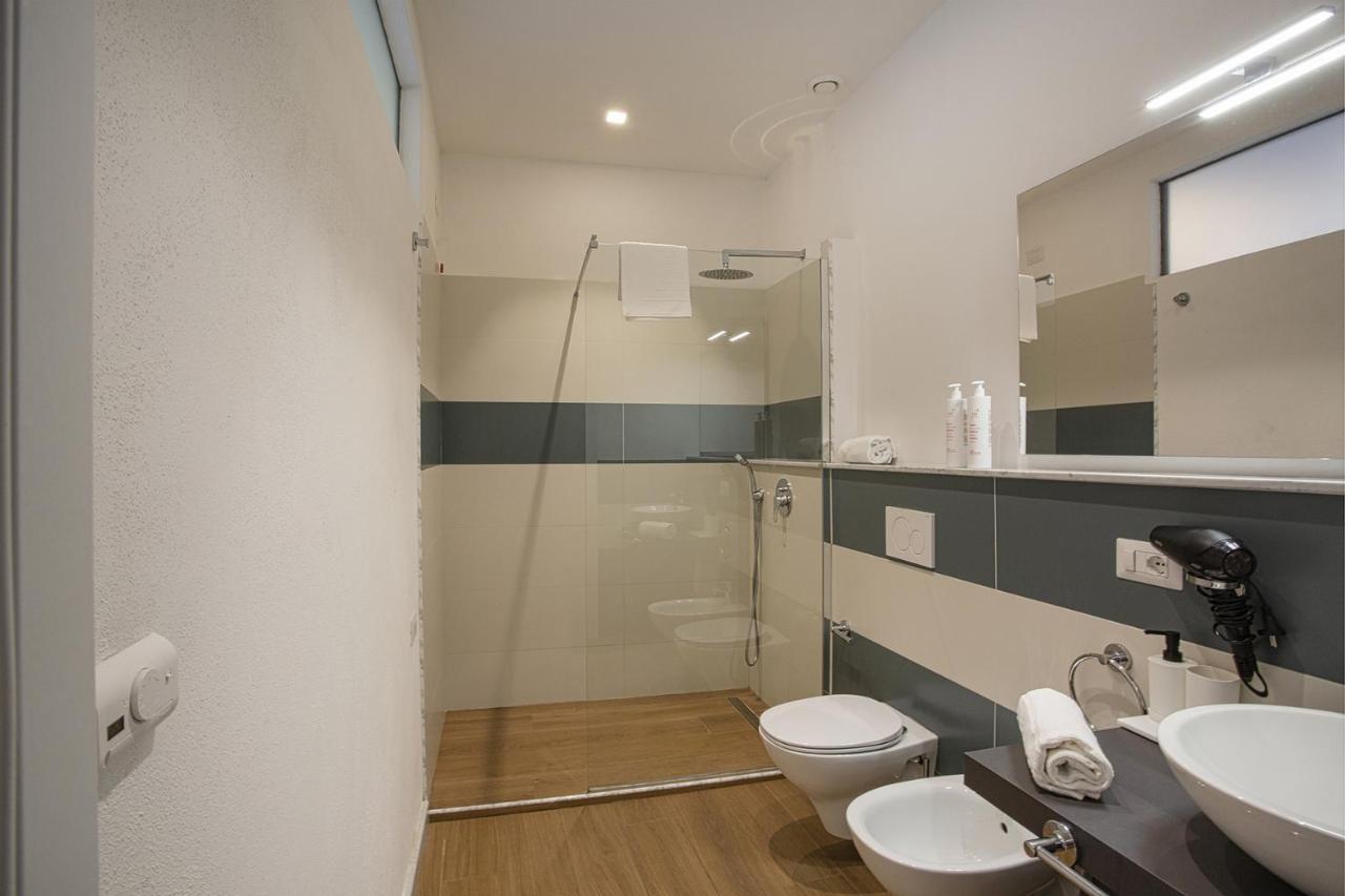 Family Flat In The City Center By Wonderful Italy Генуя Экстерьер фото